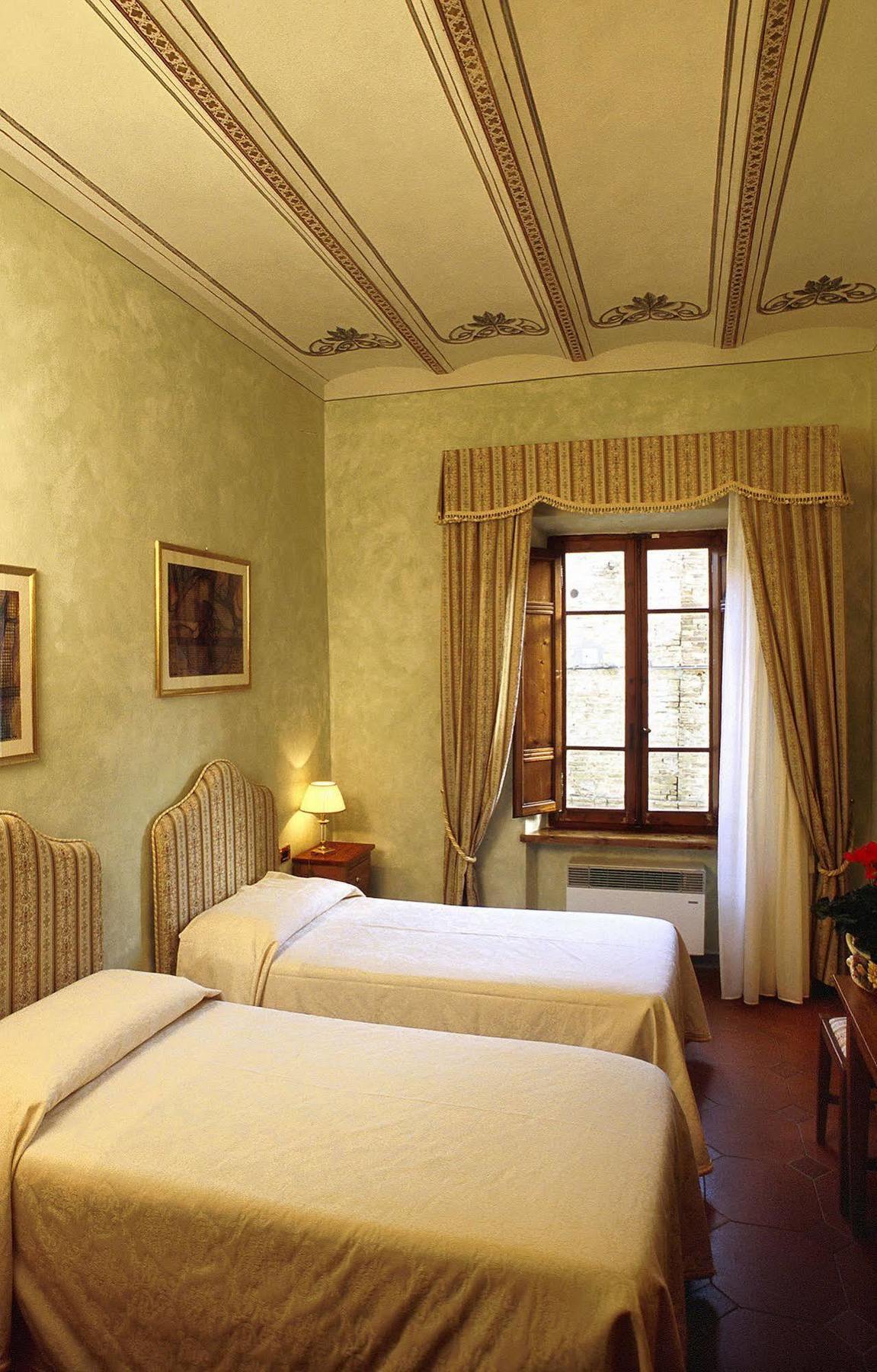 B&B Palazzo Al Torrione 2 San Gimignano Buitenkant foto